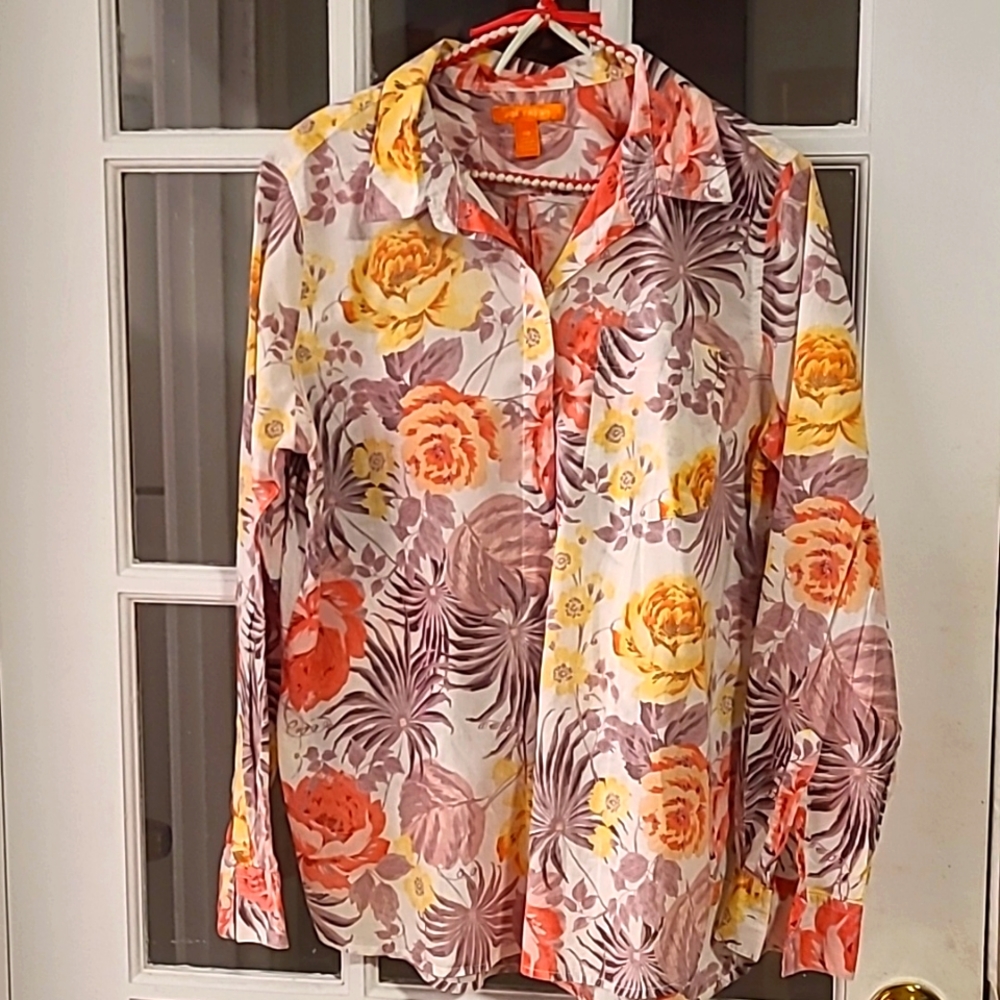 Women's Joe fresh button blouse shirt, size Large, long Sleeves floral designs.